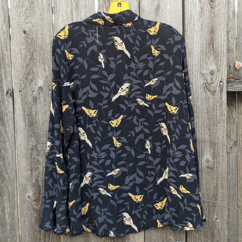 Pretty bird blouse - Picture 2 of 4